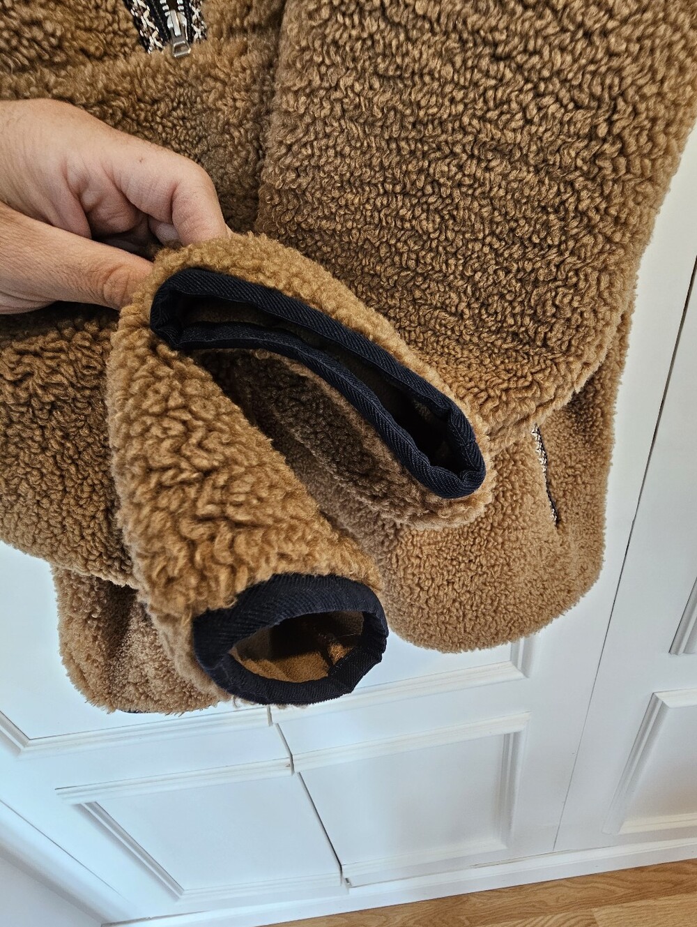 Like-New Men's UGG UGGbraid (?) Half-Zip Teddy Fleece Pullover (Size XXL) - Picture 4 of 10